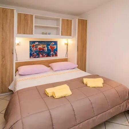 公寓 Studio In Krk/insel Krk 14354 克尔克